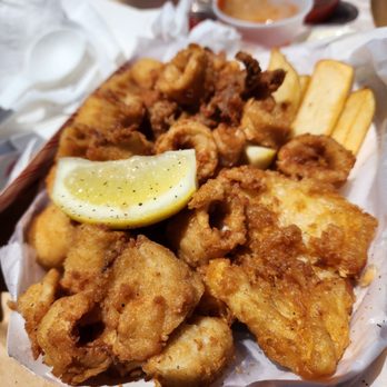 Barbara's Fishtrap - Seafood Near Me - Half Moon Bay, California