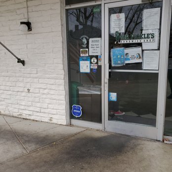 Mr. Pickle's Sandwich Shop - Front door mask required to get in - Sandwiches Near Me - Livermore, California Mr. Pickle's Sandwich Shop - Front door mask required to get in - Sandwiches Near Me - Livermore, California