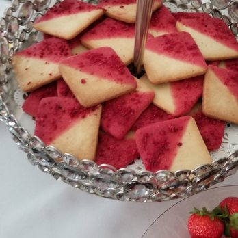Heritage & Co - Raspberry Shortbread Cookies - Desserts Near Me
