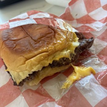 7th Street Burger Georgetown - Cheeseburger - Burgers Near Me - Washington, DC, District of Columbia