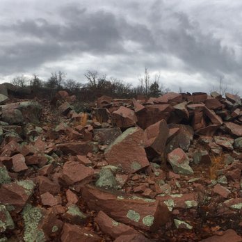 Elephant Rocks State Park - A large rock pile (understatement). - Parks Near Me - Belleview, Missouri