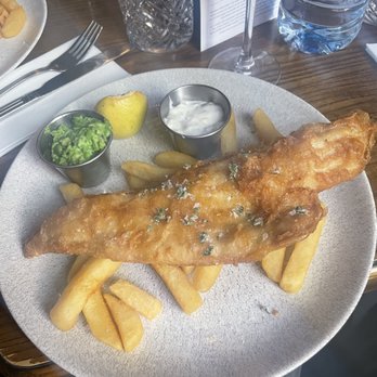 The Windsor Castle - Fish and chips - Pubs Near Me - London, XGL The Windsor Castle - Fish and chips - Pubs Near Me - London, XGL