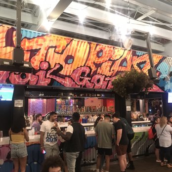 Utopian Tailgate - Bar - Lounges Near Me - Chicago, Illinois