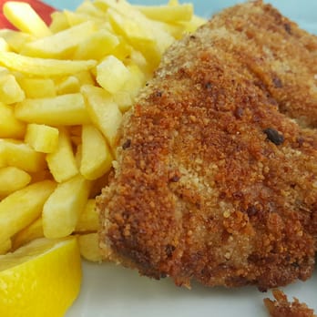 Restaurant Schmiedstube - Cordon Bleu - Veal filled with swiss cheese  in slices of dried mest - Hotels & Travel Near Me - Attelwil, AG