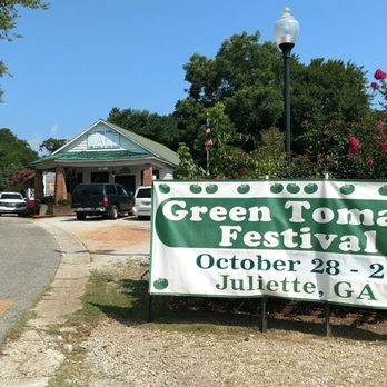 The Whistle Stop Cafe - Festival in October - American Near Me - Juliette, Georgia The Whistle Stop Cafe - Festival in October - American Near Me - Juliette, Georgia