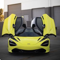 Fully wrapped mclaren 720s