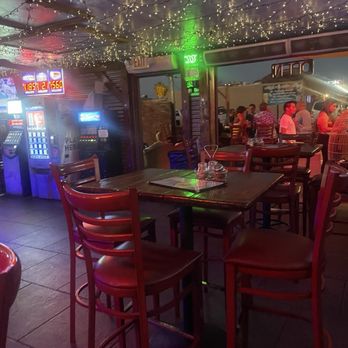 Castaways - Empty tables. - Sports Bars Near Me - Phoenix, Arizona