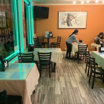 Mai's Kitchen - Inside - Vietnamese Near Me - Union City, California
