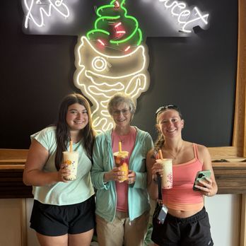 Bobo's Ribbon Ice - Ice Cream & Frozen Yogurt Near Me - Fayetteville, Arkansas