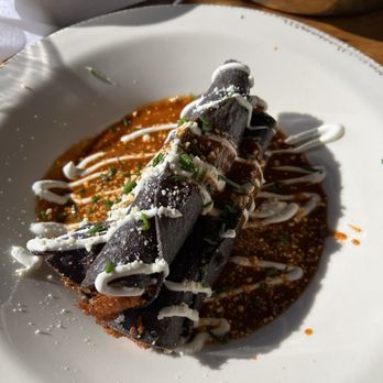 Bakersfield DET - Chicken taquitos - Tacos Near Me - Detroit, Michigan Bakersfield DET - Chicken taquitos - Tacos Near Me - Detroit, Michigan