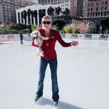 Holiday Ice Rink - Skating Rinks Near Me - Los Angeles, California Holiday Ice Rink - Skating Rinks Near Me - Los Angeles, California
