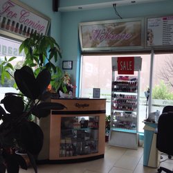 Sweet Nails - Front desk