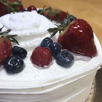Publix Super Markets - Chantilly Cake - Bakeries Near Me - Clearwater, Florida Publix Super Markets - Chantilly Cake - Bakeries Near Me - Clearwater, Florida
