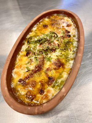 Zeeyum Kitchen by null