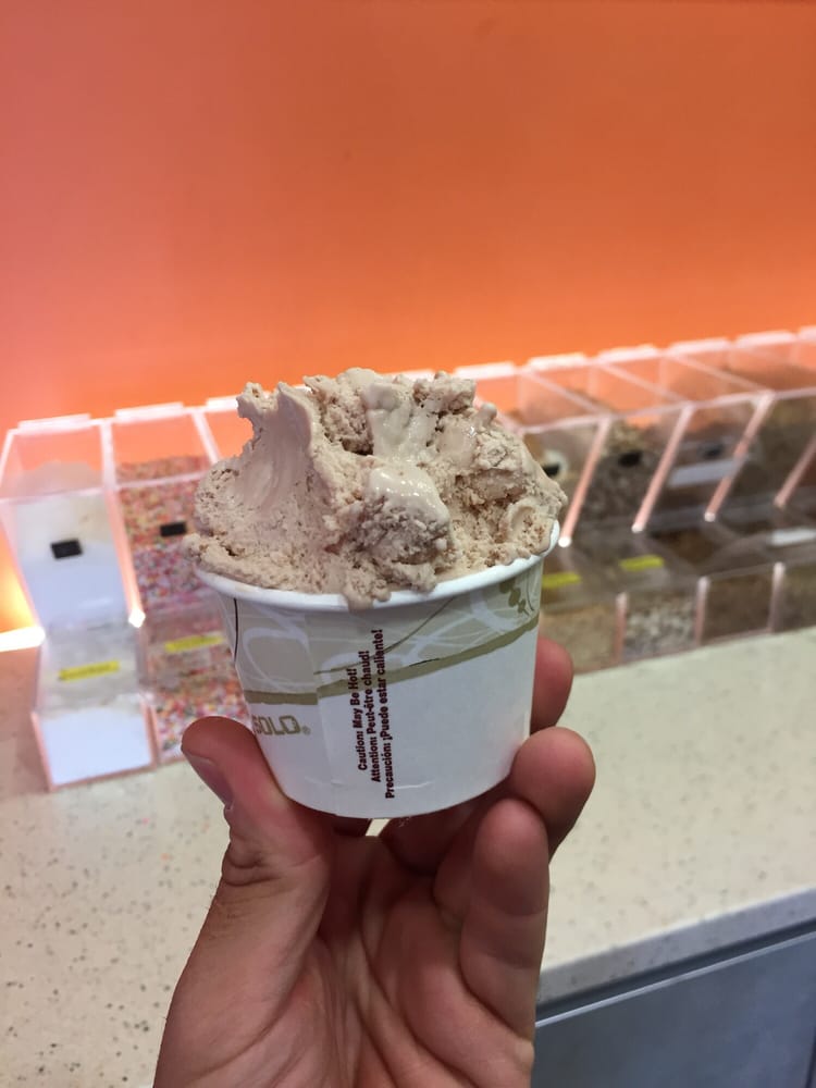 YOLO FROZEN YOGURT CLOSED Updated June 2024 44 Photos & 64