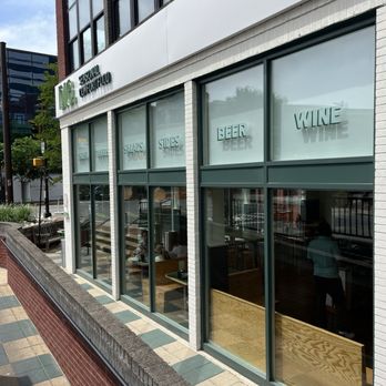 Dig Inn - New American Near Me - Bethesda, Maryland
