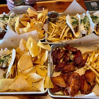 TWIN PEAKS - Updated February 2026 - 245 Photos & 242 Reviews - 10