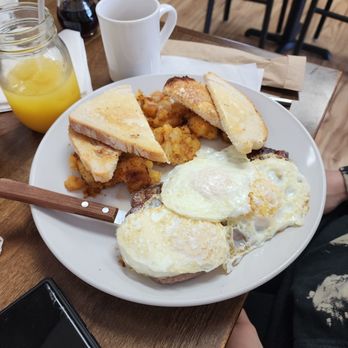Brunch House - Steak & eggs - Breakfast & Brunch Near Me - Prospect, Connecticut
