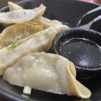 TGI Fridays DFW Terminal C8 - Pot Stickers - American Near Me - Dallas, Texas