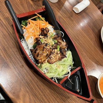 Nooshi - Noodles on the Boat - Sushi Bars Near Me - Washington, DC, District of Columbia