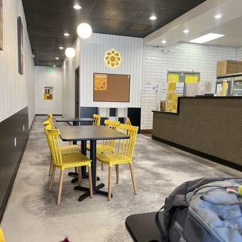 Sunright Tea Studio - Upland - Inside - Bubble Tea Near Me - Upland, California