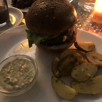 Lehká hlava - Burger - Vegetarian Near Me - Prague, Puerto Rico Lehká hlava - Burger - Vegetarian Near Me - Prague, Puerto Rico