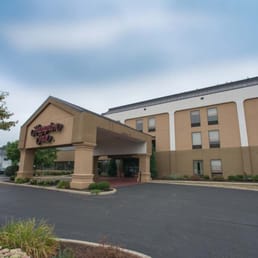 Older Hampton Inn exterior, but lobby had the more modern renovation