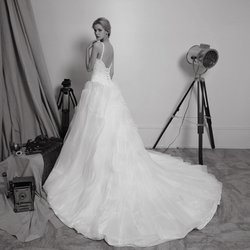SELENA HUAN BEADED LACE SWEETHEART RUFFLED ORGANZA BALL GOWN