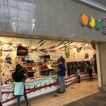 Fruity Froyo - people shopping in a mall - Ice Cream & Frozen Yogurt Near Me - San Jose, California Fruity Froyo - people shopping in a mall - Ice Cream & Frozen Yogurt Near Me - San Jose, California