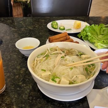 Pho Lee - Chicken pho with tofu，Egg roll，Thai tea - Vietnamese Near Me - Escondido, California
