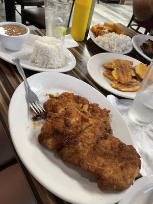 LA POLLERA COLORADA CLEARWATER by null