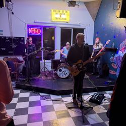 Froth - Live band music event Froth