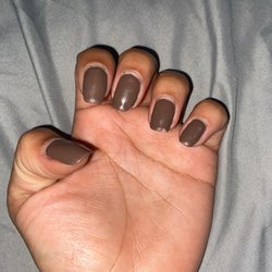 Cloud 9 Nail Bar - Shellac manicure chipping after a week