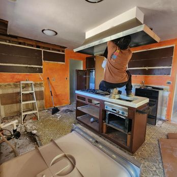 Kanna Construction & Remodeling - Tearing kitchen down - General Contractors Near Me - San diego, California Kanna Construction & Remodeling - Tearing kitchen down - General Contractors Near Me - San diego, California