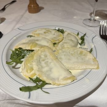 La Corte - Ravioli - Italian Near Me - Paris, 75 La Corte - Ravioli - Italian Near Me - Paris, 75