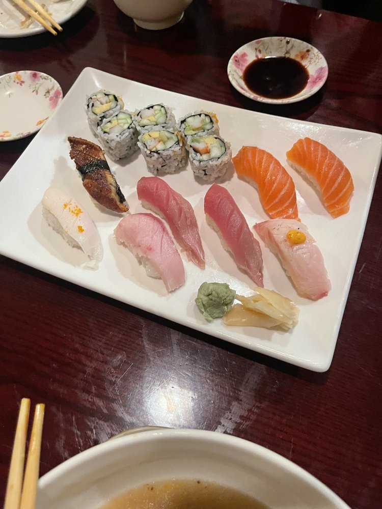 Food from Maguro House