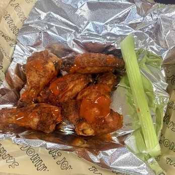 Fat Johnnys - It was wing Wednesday so wings were $1 each. These were mild, but still had a kick to them - Barbeque Near Me - Okeechobee, Florida Fat Johnnys - It was wing Wednesday so wings were $1 each. These were mild, but still had a kick to them - Barbeque Near Me - Okeechobee, Florida