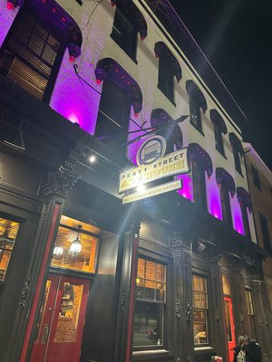 Pratt Street Ale House by null