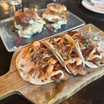 Hangar Kitchen Plus Bar - Pork tacos and heat is on sliders. - Tacos Near Me - St. Louis, Missouri