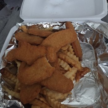 Brudders Bar and Grill - Chicken Fingers - Bars Near Me - Chicago, Illinois