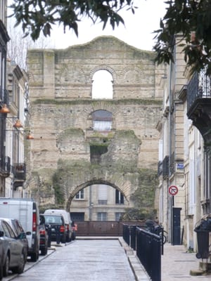 Palais Gallien by null