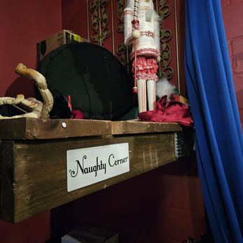 Mon Cirque Wine Bar - Wine Bars Near Me - Sebring, Florida