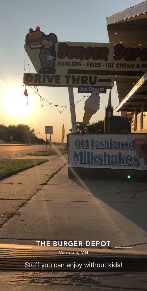 BURGER DEPOT Updated October 2024 11 Reviews 5 Farwell St W