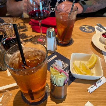 BJ's Restaurant & Brewhouse - Just settling in - Breweries Near Me - Phoenix, Arizona BJ's Restaurant & Brewhouse - Just settling in - Breweries Near Me - Phoenix, Arizona