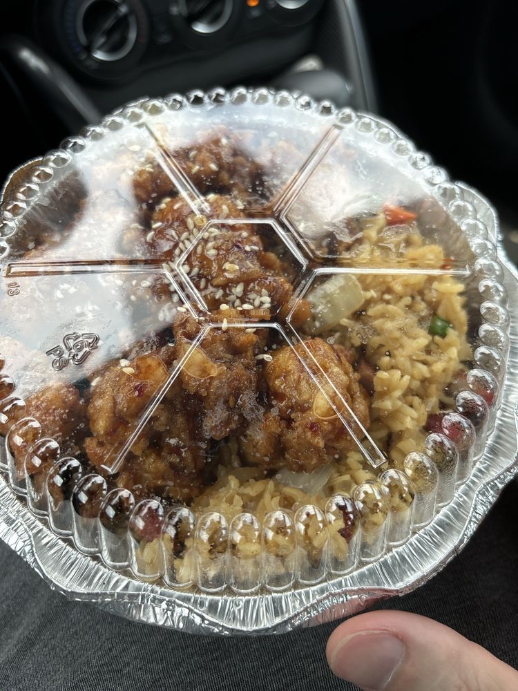Chinatown Restaurant Logo