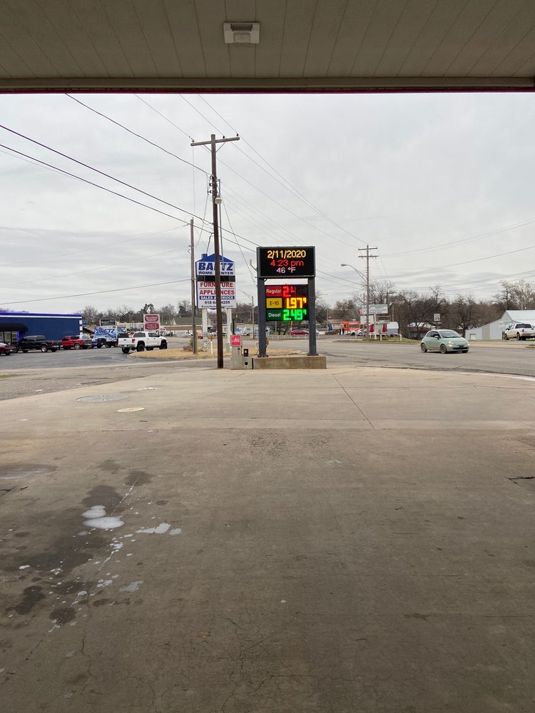 TOTEAPOKE NO 4 Updated September 2024 503 N Broadway St, Poteau