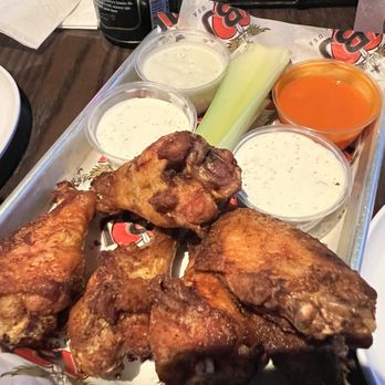 JBJ's - Chicken Wings - Bars Near Me - Nashville, Tennessee