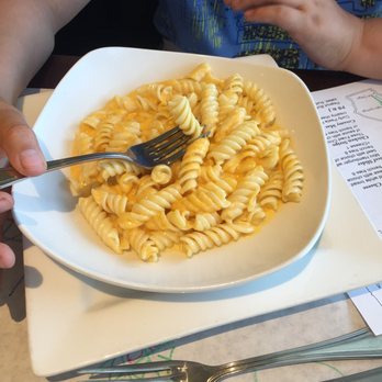 Rick's Restaurant - Kids Mac & cheese, huge portion. - Cuban Near Me - Palm Springs, California Rick's Restaurant - Kids Mac & cheese, huge portion. - Cuban Near Me - Palm Springs, California