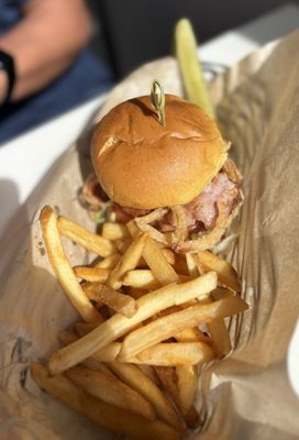 Hennessey's Tavern by null