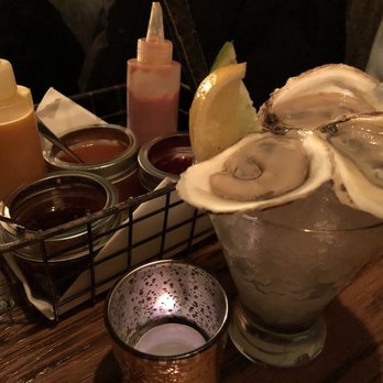 Adelaide Oyster House - Oysters ($2.50x3) - Tapas Bars Near Me - St. John's, Newfoundland and Labrador